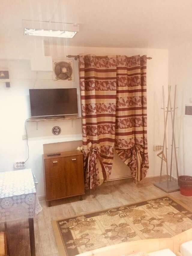 Хостелы Casa Roz Клуж-Напока-35