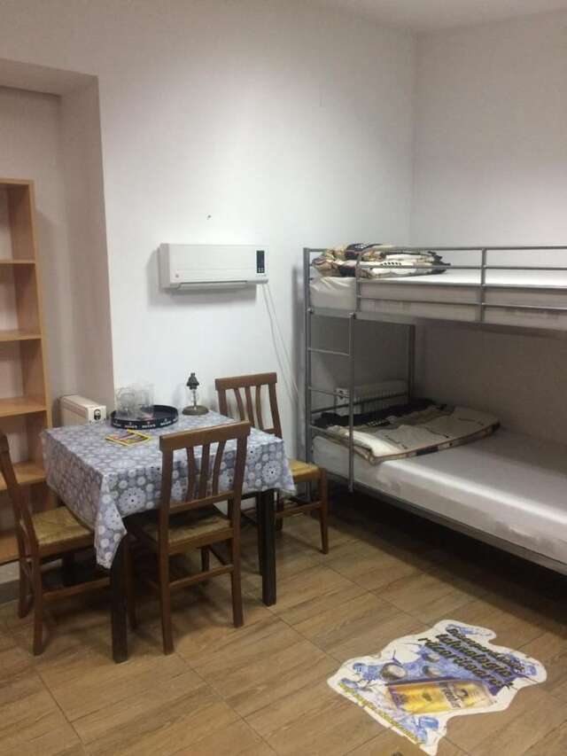 Хостелы Casa Roz Клуж-Напока-43